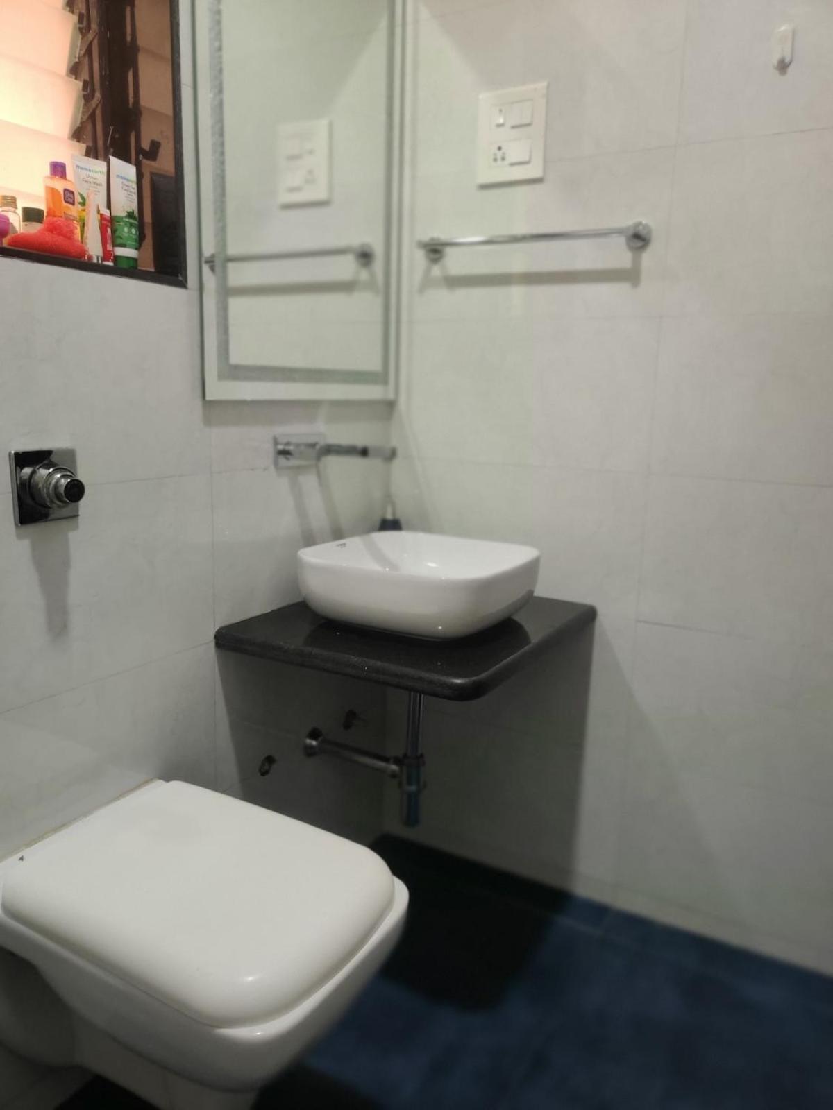 Fully Furnished Near Powai Apartament